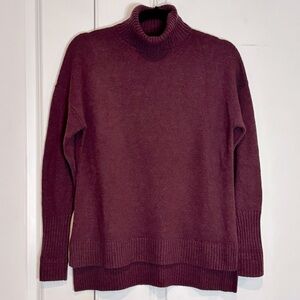 J. Crew Burgundy Relaxed Turtleneck Wool Blend Sweater XS E2369